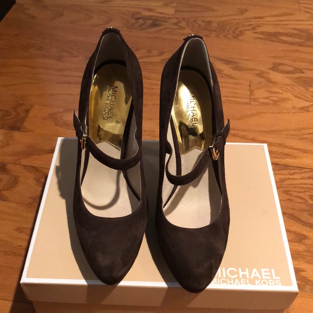 Michael Khors Platform Coffee Suede Shoe